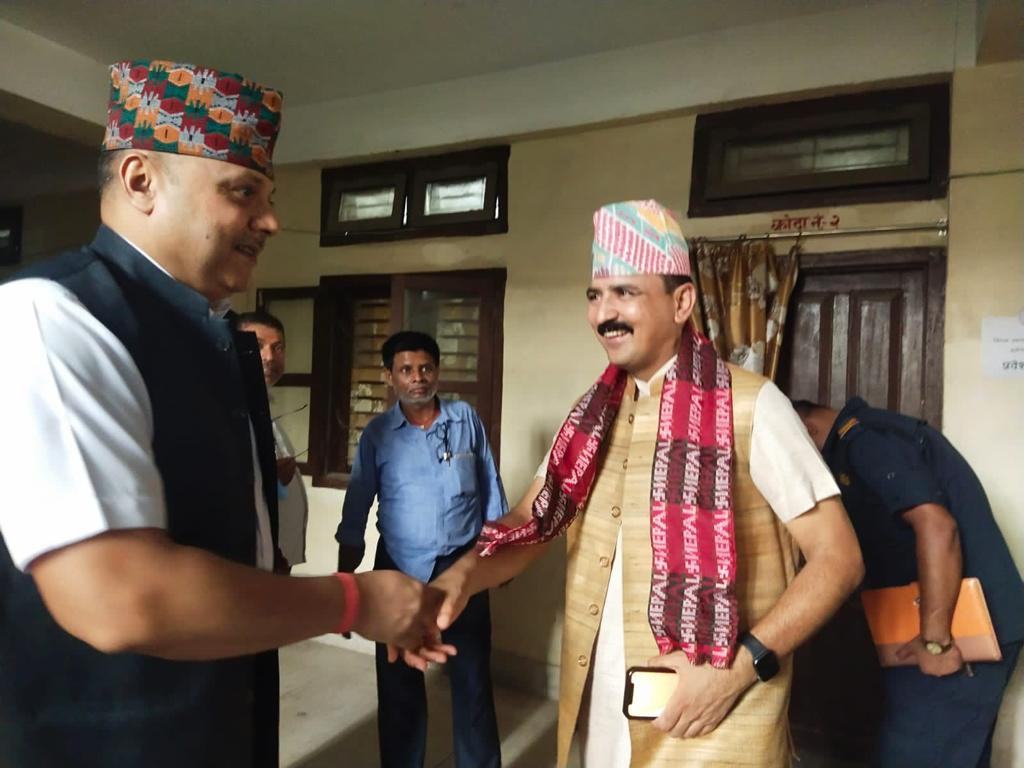 जिल्ला न्यायधिश माननीय मातृका प्रसाद मरासिनीद्वारा कार्यालय तथा इजलासको निरीक्षण