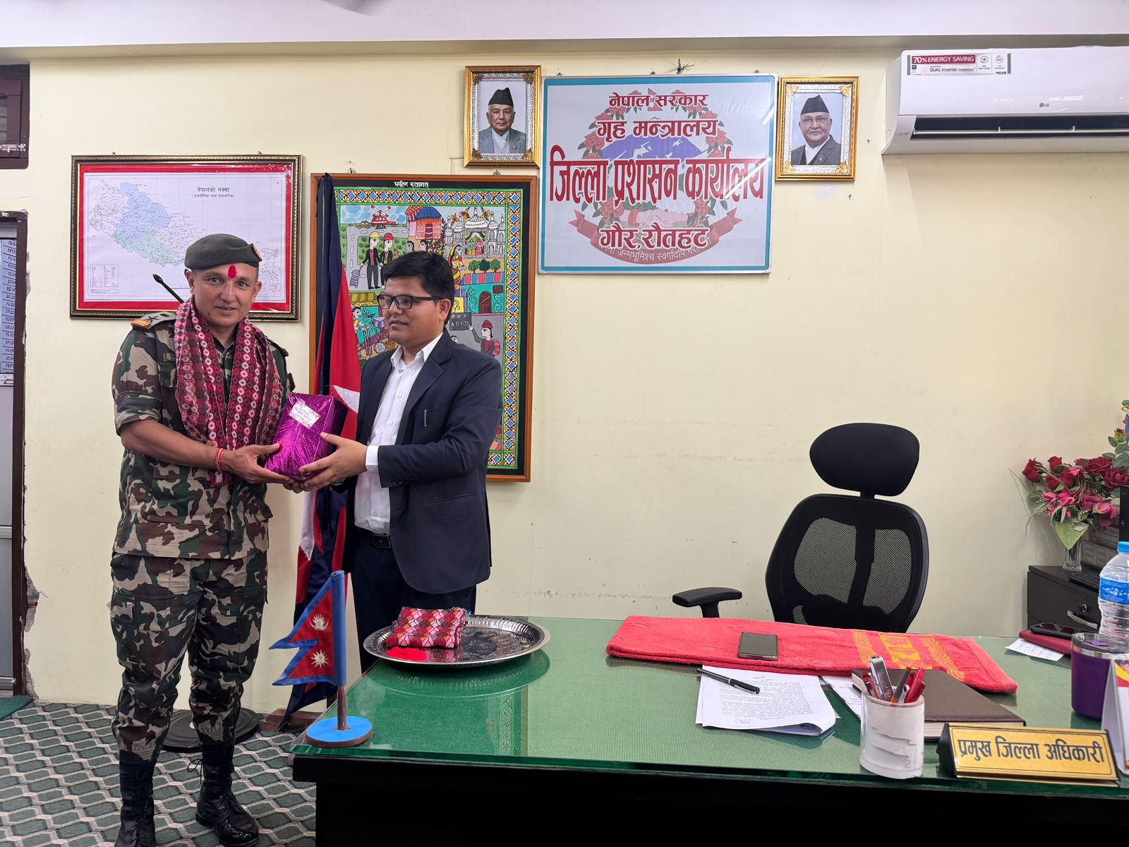 रौतहट जिल्लामा सरुवा भई आउनु भएका नारायणदल गण, पुरेनवाका प्रमुख सेनानी श्री लेखनाथ कटुवालज्यूको स्वागत तथा वीरदल गणका प्रमुख सेनानी श्री किशोर अधिकारीज्यूको विदाई कार्यक्रमको झलक